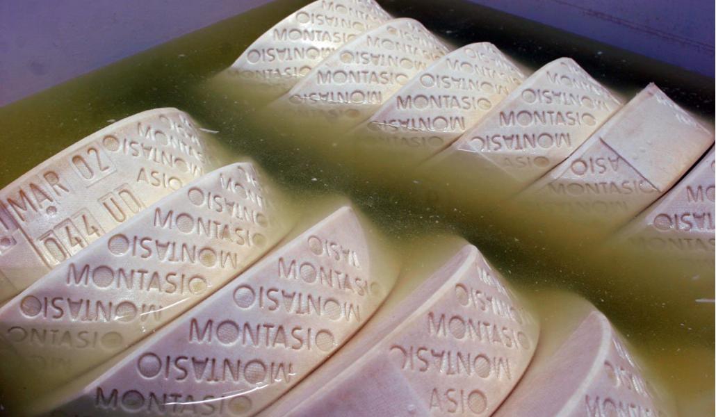 Formaggi Montasio