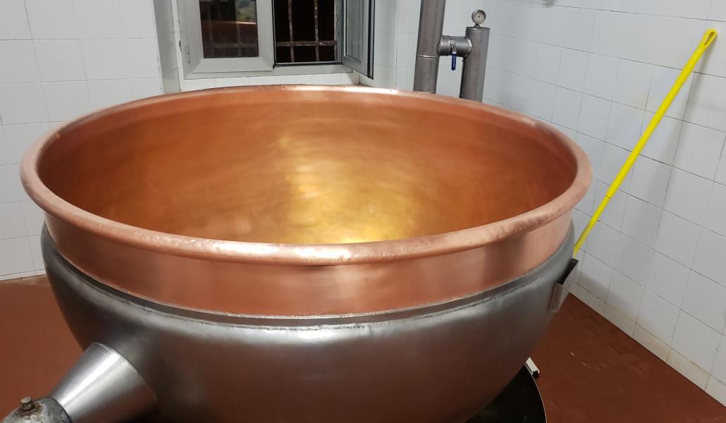 cucchiaro latte rame