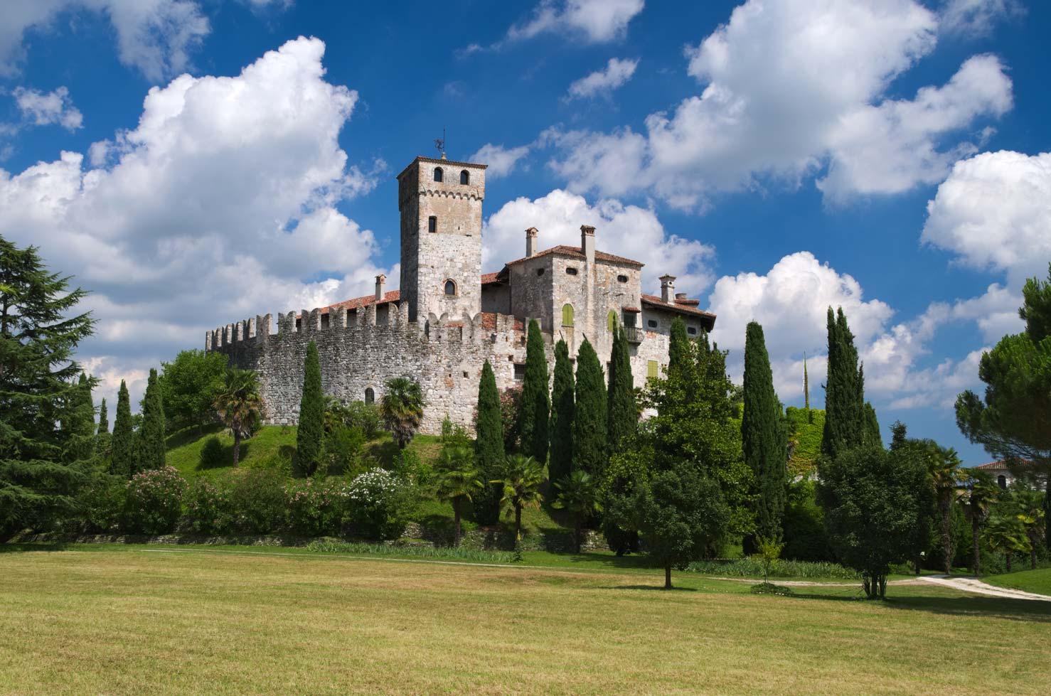 Fagagna Castello di Villalta borgo storico