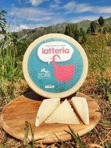 Latteria di Capra, Zore