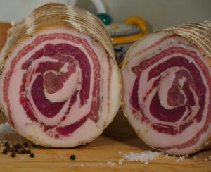 Pancetta arrotolata